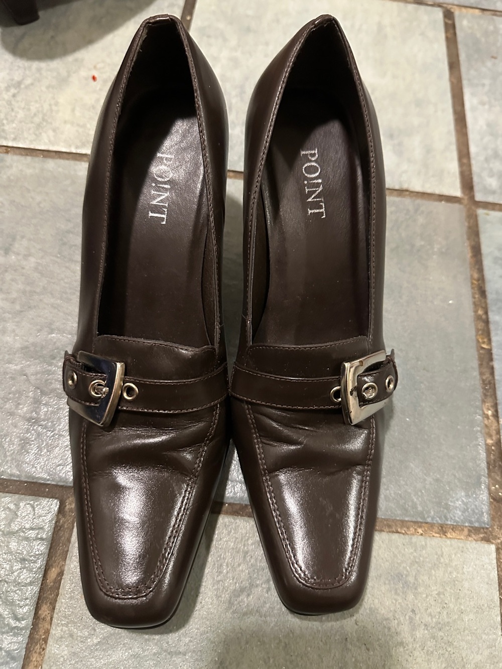 Vintage 90s &Y2K POINT Women's Dark Brown Buckle Mid-Heel Pumps